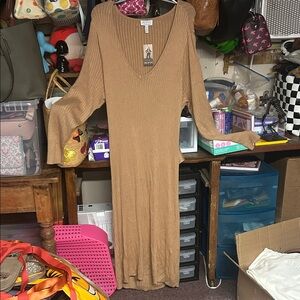 Sofia by Sofia Vergara Long Sleeve Ribbed‎ Dress in Tan